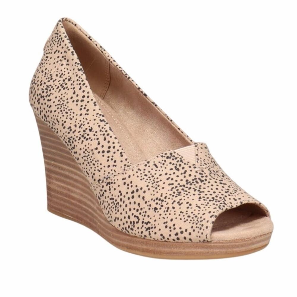 TOMS 10 Michelle Wedge Sandal